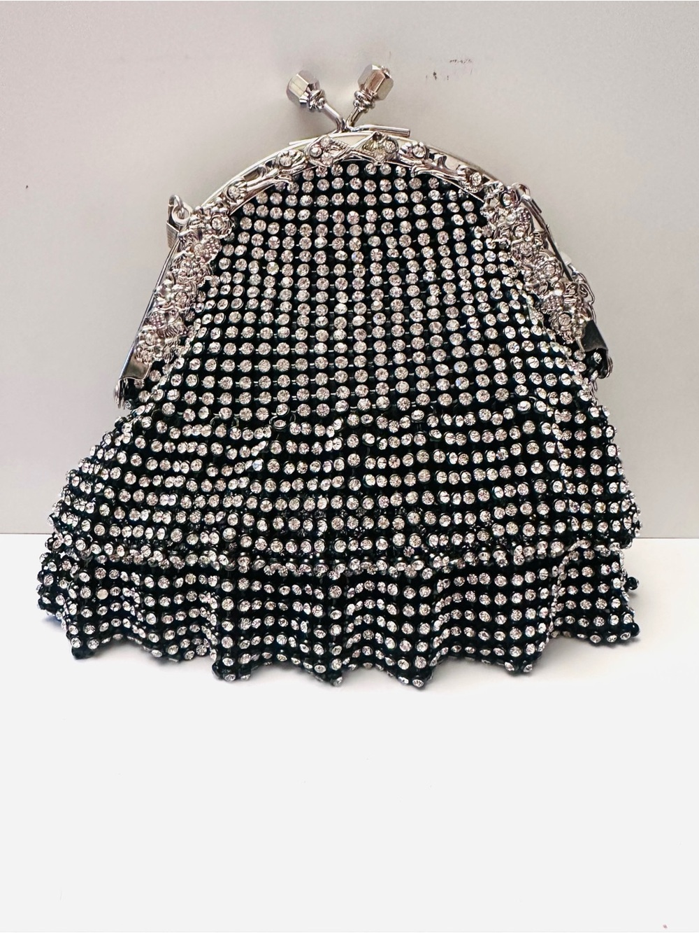 NWT Hollywood Glamor Black/Silver & Rhinestone Skirted Frame Clutch/Purse/Handba - Picture 5 of 13